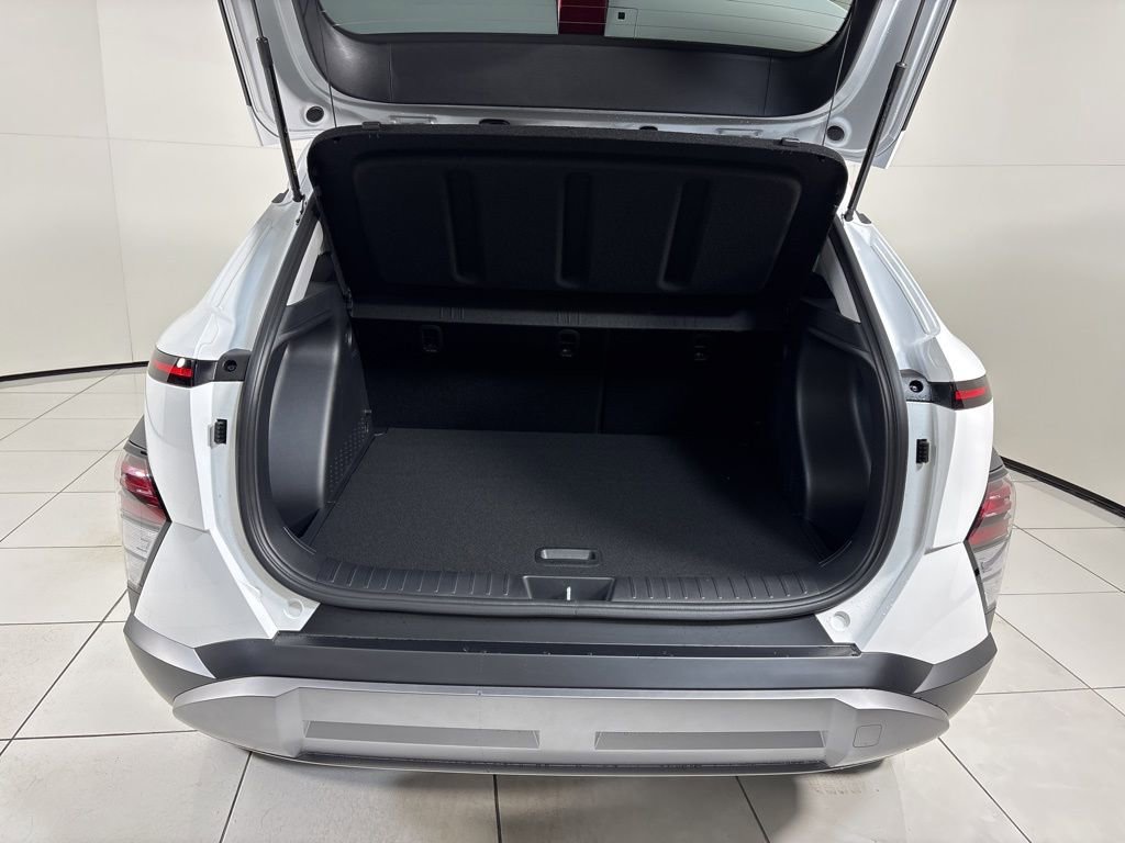 New 2026 Hyundai Kona SEL Premium image 23