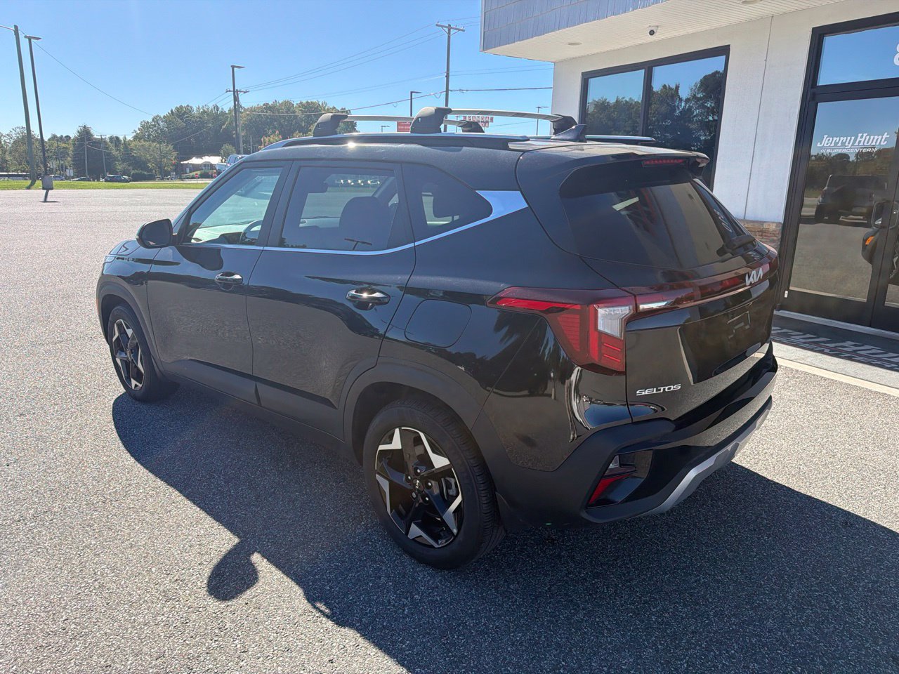 Used 2024 Kia Seltos EX AWD/4WD image 7