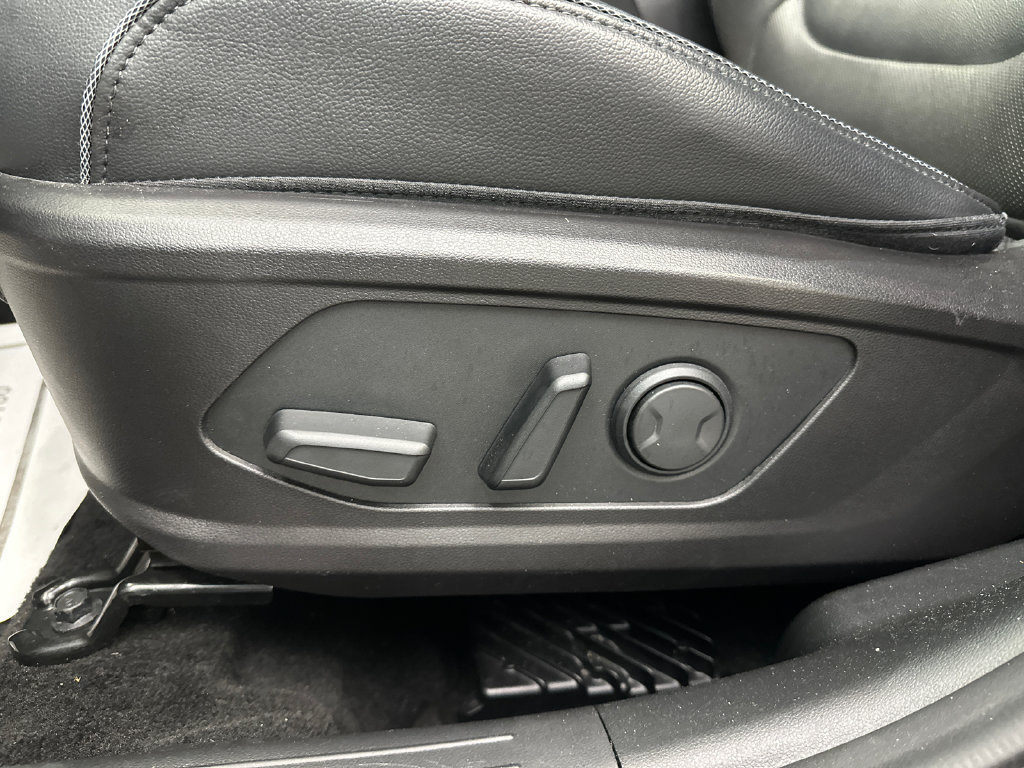 Used 2022 Hyundai Tucson SEL w/ Convenience + Premium Package FWD image 10