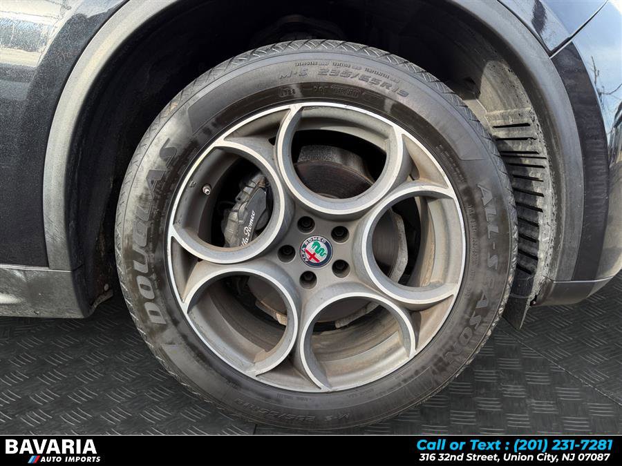 Used 2018 Alfa Romeo Stelvio Sport w/ Quick Order Package 22J Sport image 9