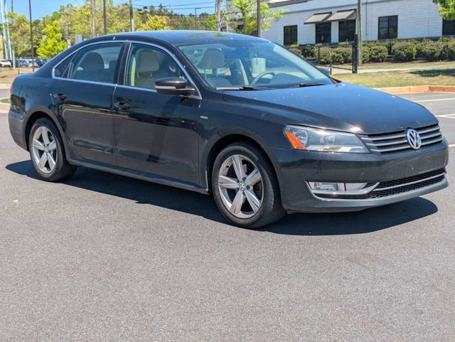 Used 2015 Volkswagen Passat 1.8T Limited Edition image 2