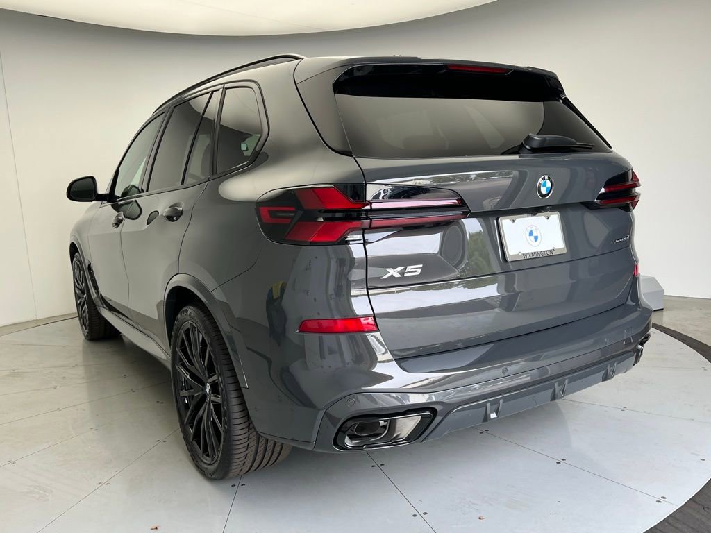 New 2026 BMW X5 xDrive40i w/ M Sport Package image 4
