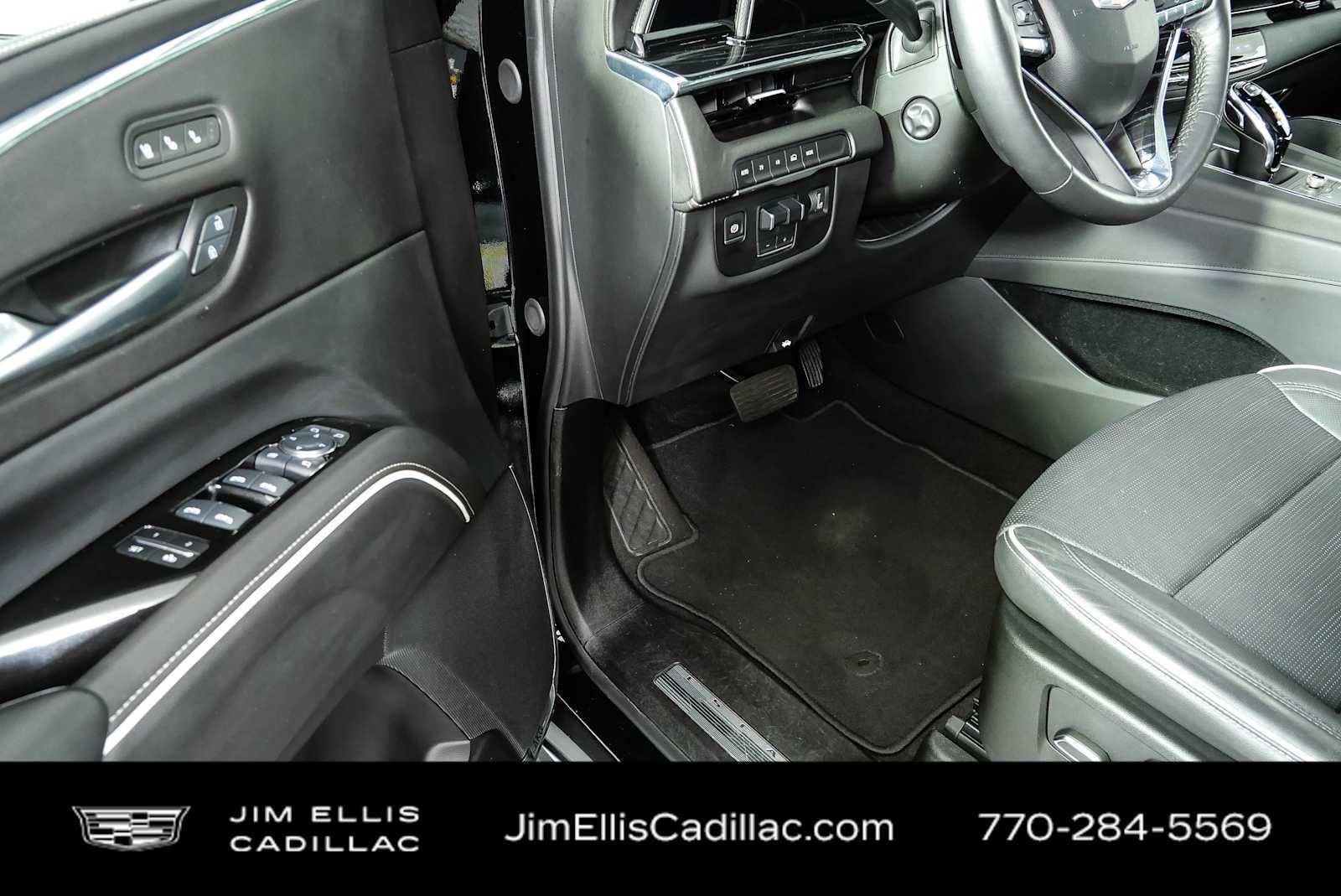 Certified 2024 Cadillac Escalade Sport AWD/4WD image 8