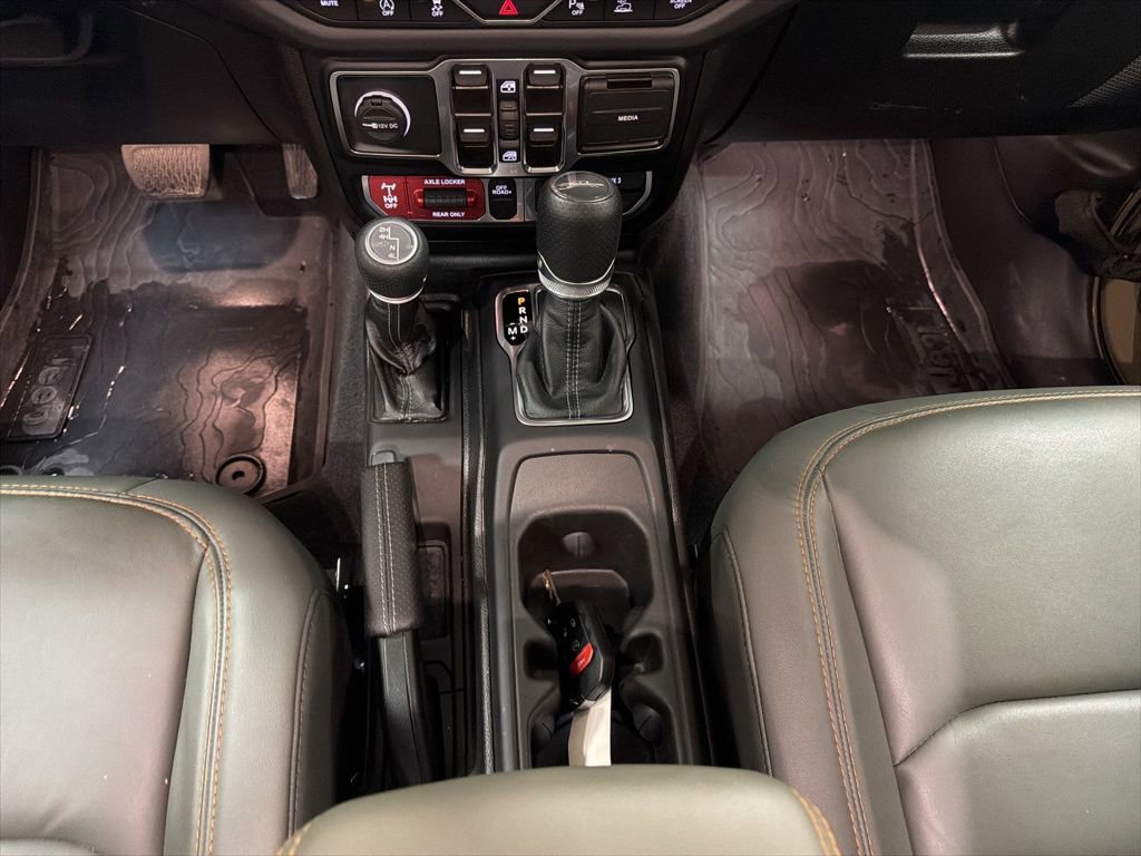 Used 2025 Jeep Gladiator Mojave w/ Safety Group image 20