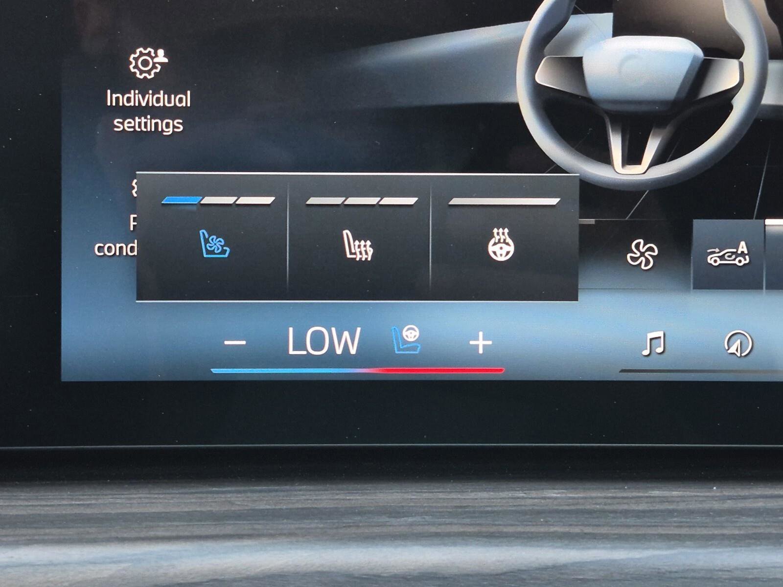 Certified 2026 BMW X5 xDrive40i w/ Climate Comfort Package image 21