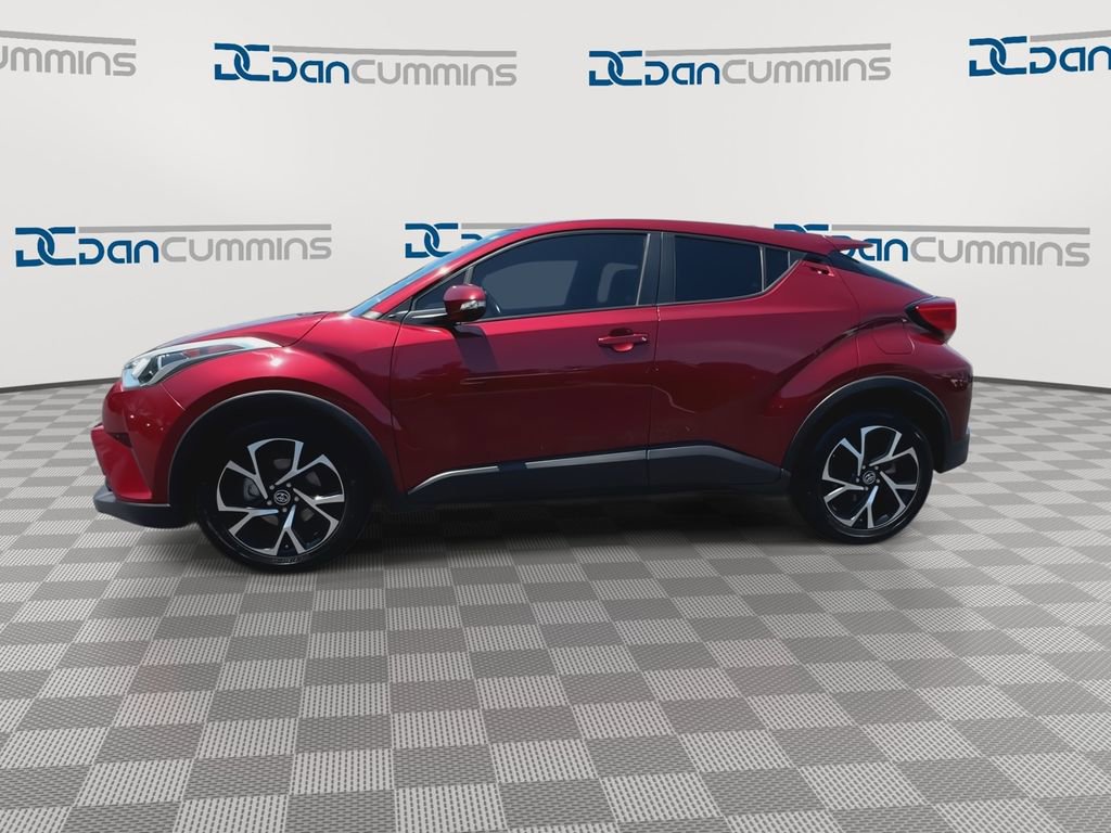 Used 2018 Toyota C-HR XLE FWD image 5