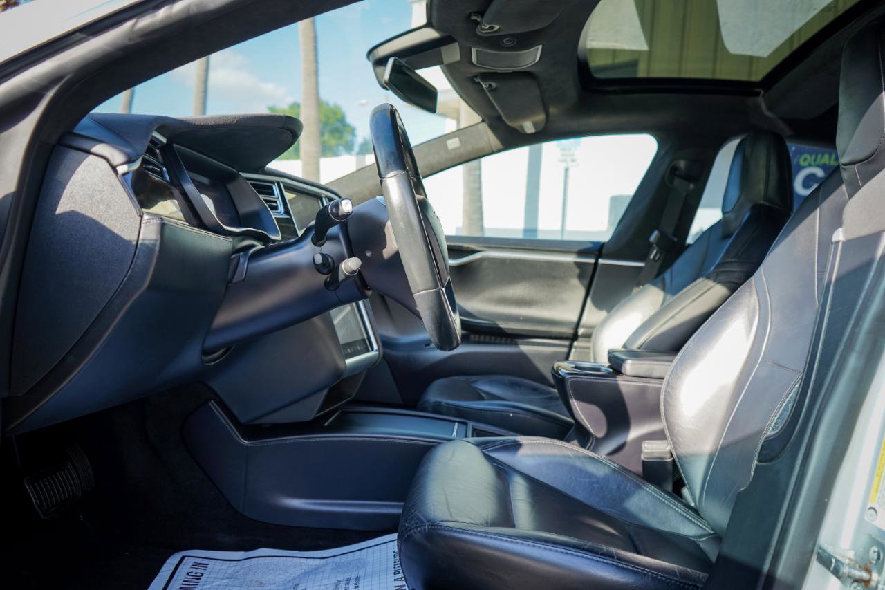 Used 2016 Tesla Model S 70D AWD/4WD image 9