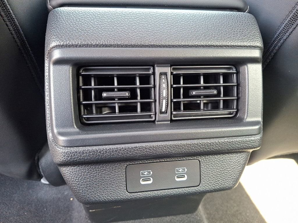 Used 2025 Honda Accord Touring image 11