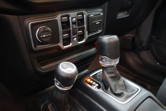 Used 2023 Jeep Gladiator Sport AWD/4WD image 14