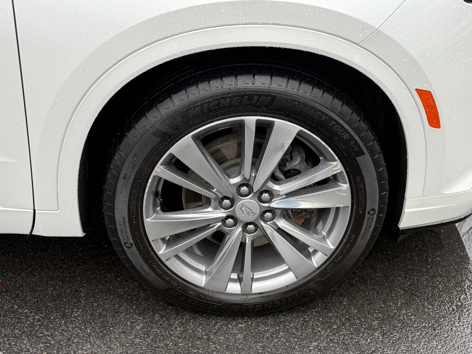 Used 2024 Cadillac XT6 Premium Luxury image 12