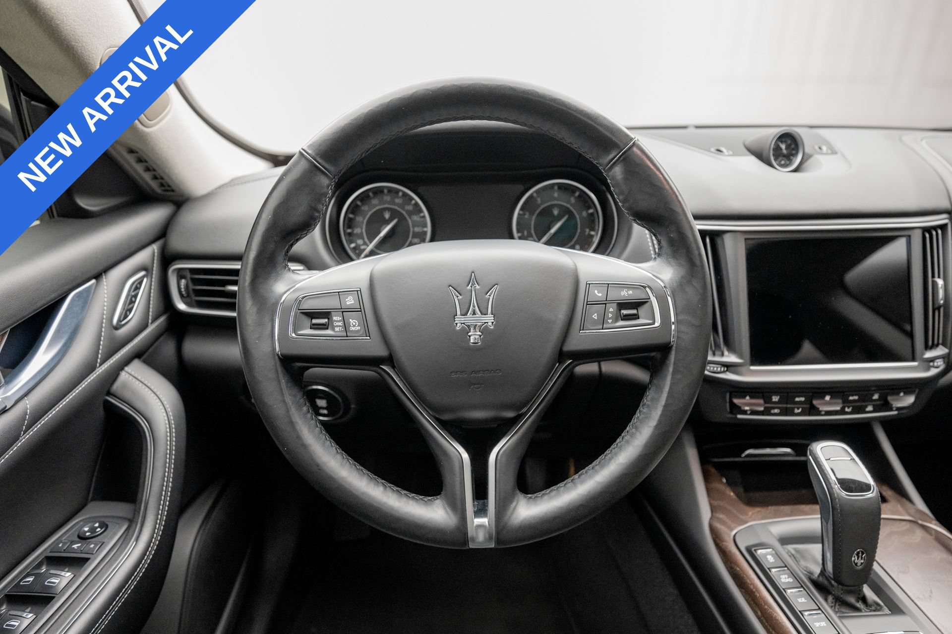 Used 2022 Maserati Levante GT AWD/4WD image 11
