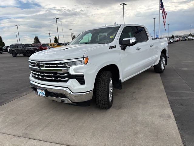 Certified 2023 Chevrolet Silverado 1500 LTZ w/ Technology Package AWD/4WD image 7
