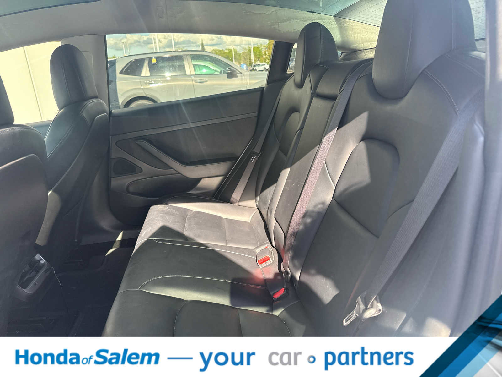 Used 2020 Tesla Model 3 Standard Range Plus RWD image 13