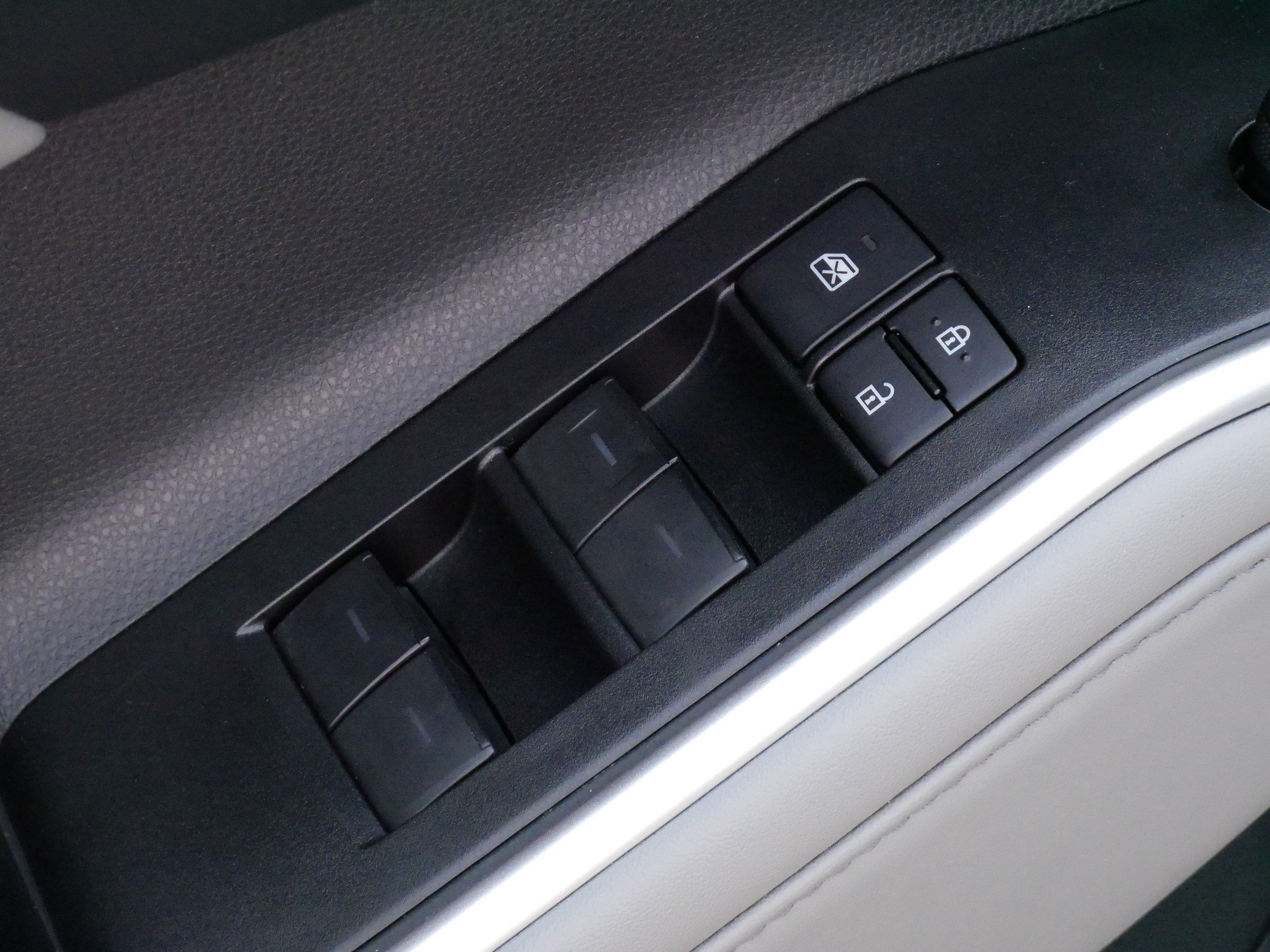 Certified 2026 Toyota Highlander XLE AWD/4WD image 19