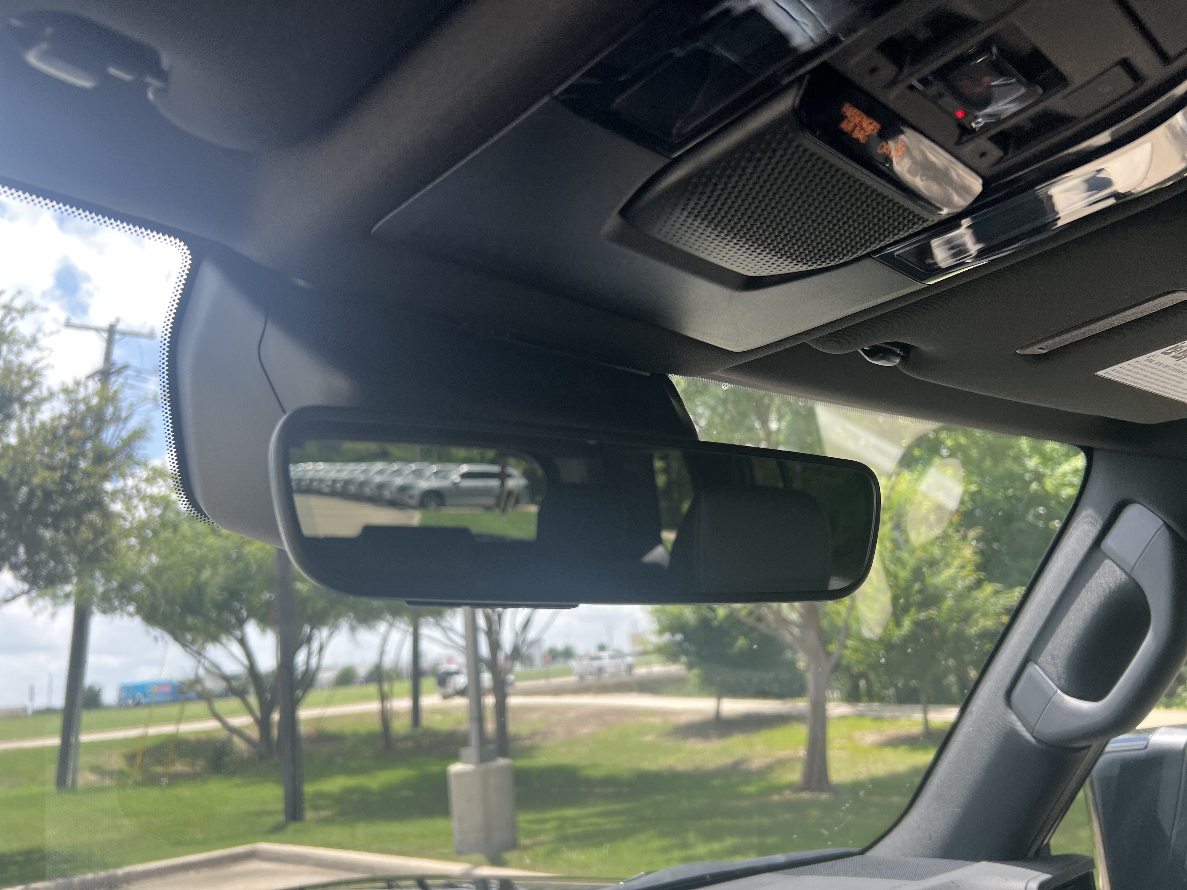 Used 2025 Lexus GX 550 w/ Accessory Package (31) AWD/4WD image 24