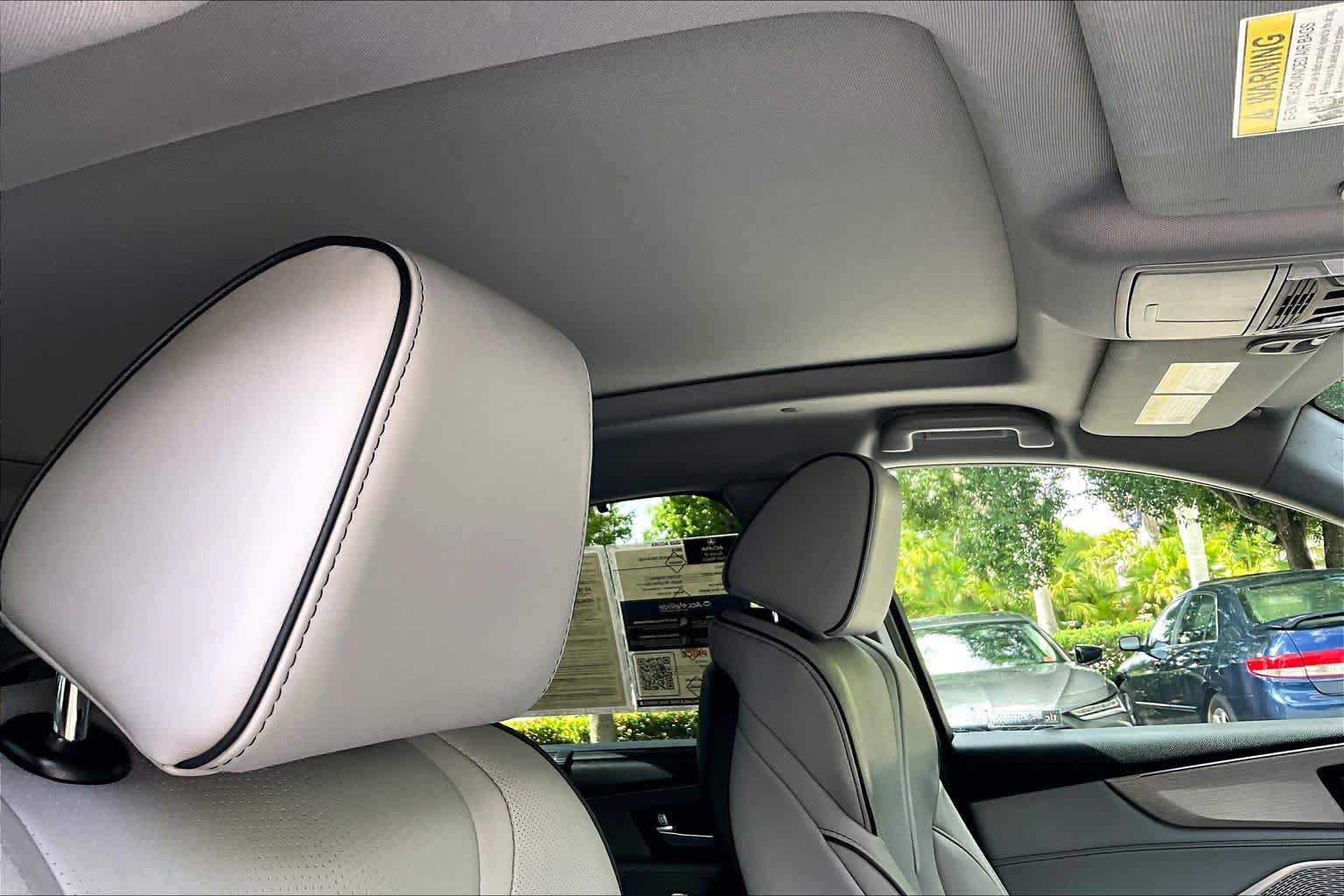 Used 2022 Acura MDX SH-AWD w/ Advance Package image 14