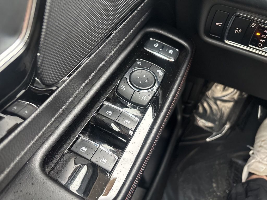 Used 2024 Lincoln Aviator Reserve image 17