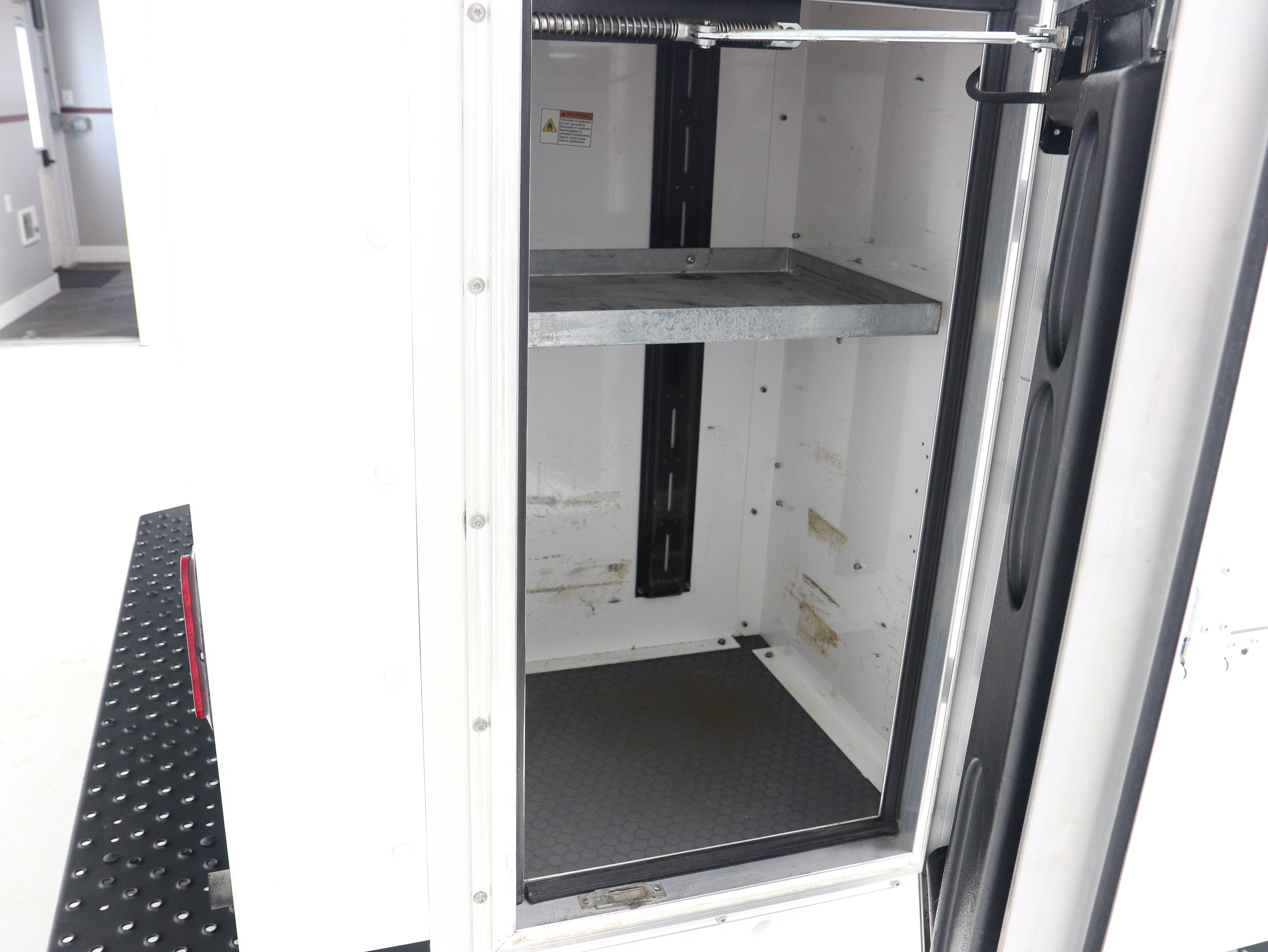 Used 2023 Ford E-450 and Econoline 450 Super Duty w/ Power Windows & Locks Group RWD image 15