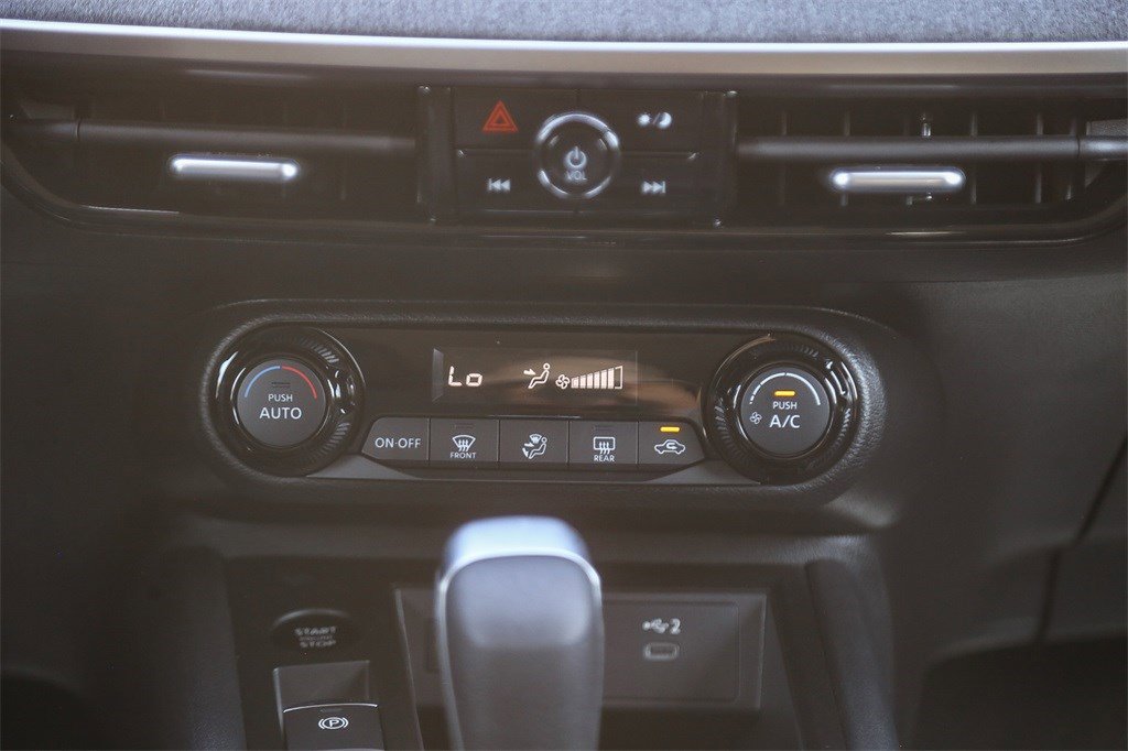 New 2026 Nissan Kicks SV image 14