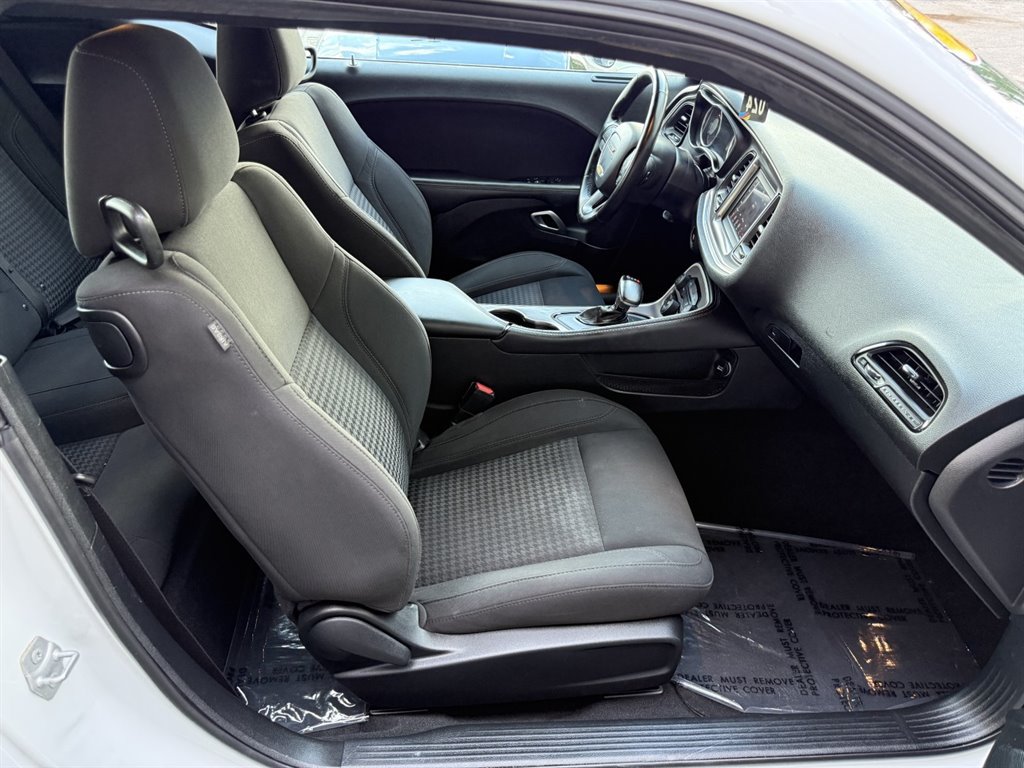 Used 2020 Dodge Challenger SXT RWD image 16