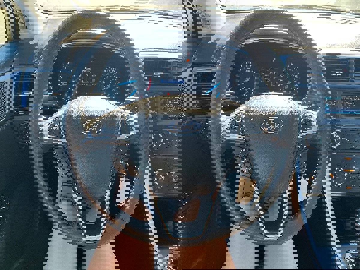 Used 2013 Ford Fusion SE image 16