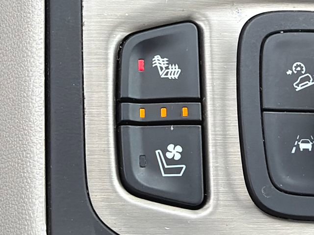 Used 2018 GMC Terrain Denali w/ Comfort Package image 31