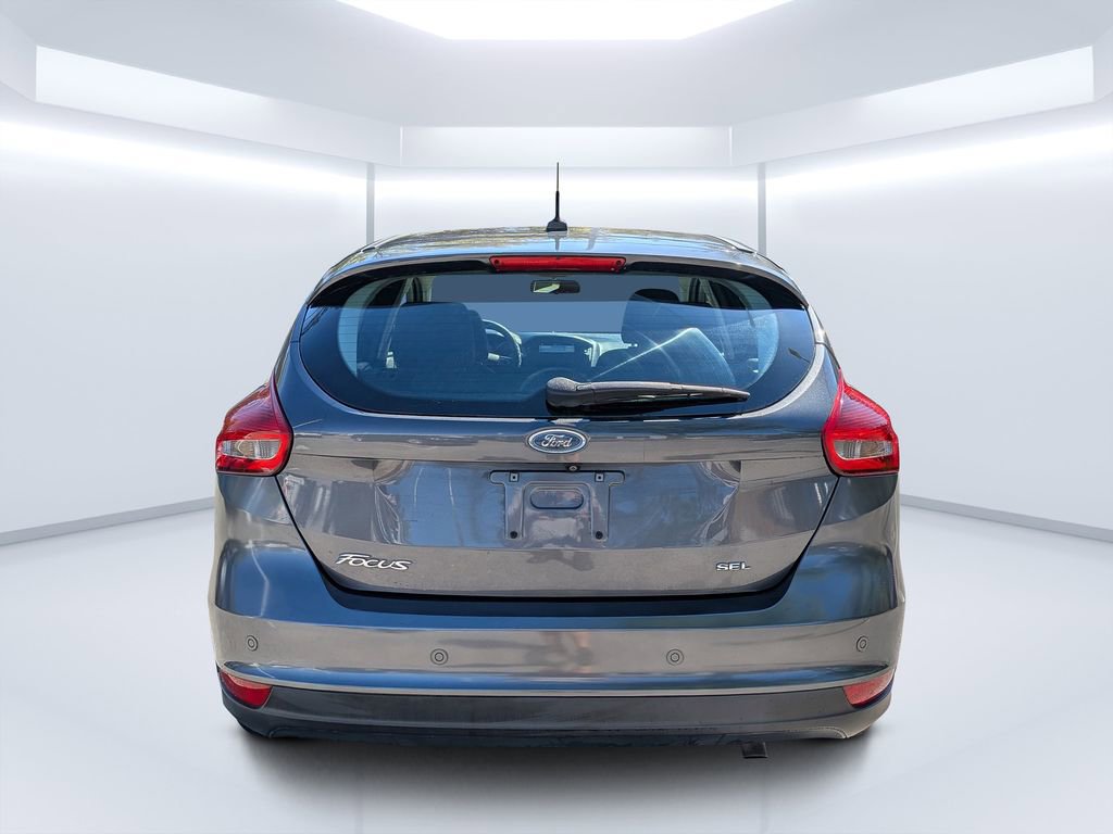 Used 2017 Ford Focus SEL image 4
