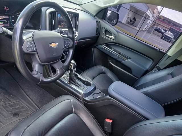 Used 2022 Chevrolet Colorado Z71 w/ Safety Package RWD image 36