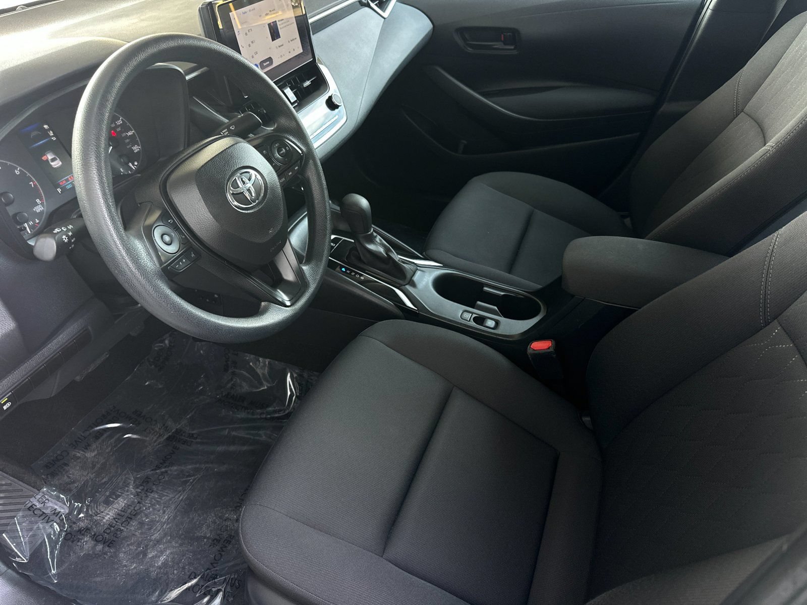 Used 2024 Toyota Corolla LE FWD image 9
