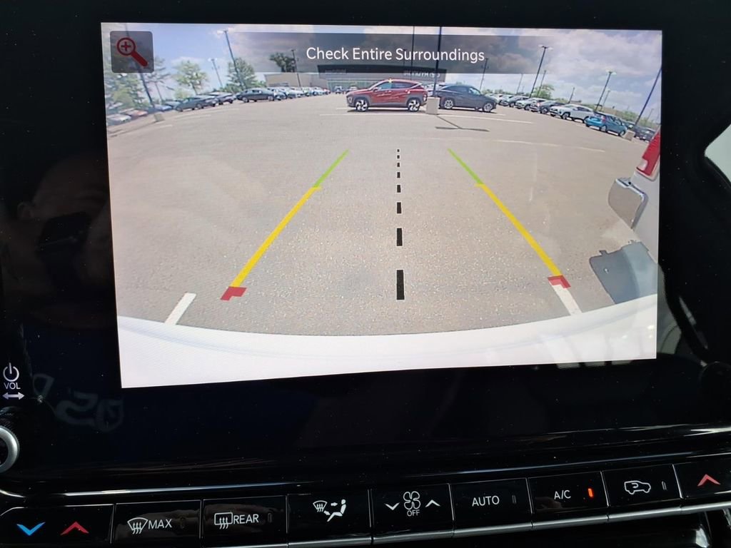 Used 2024 Jeep Wagoneer L Series II image 29