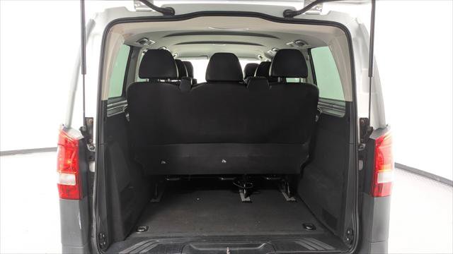 Used 2016 Mercedes-Benz Metris Passenger image 17