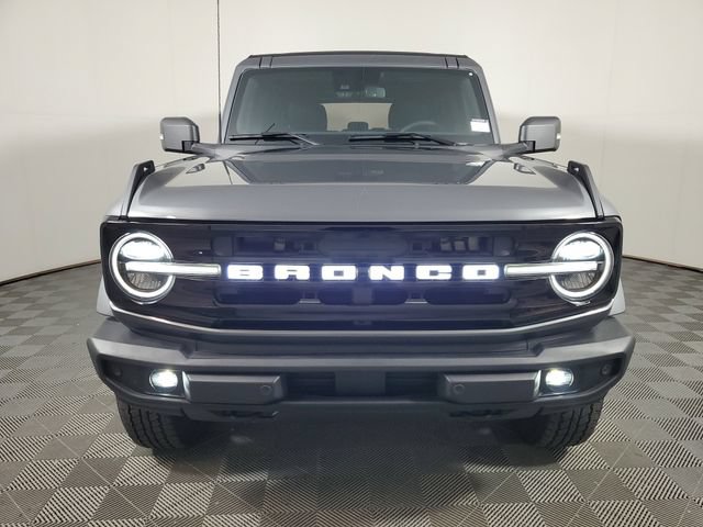 Used 2024 Ford Bronco Outer Banks AWD/4WD image 2