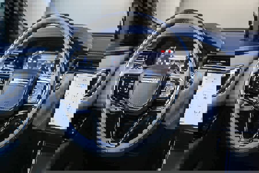 New 2026 Land Rover Range Rover Velar Dynamic SE image 15