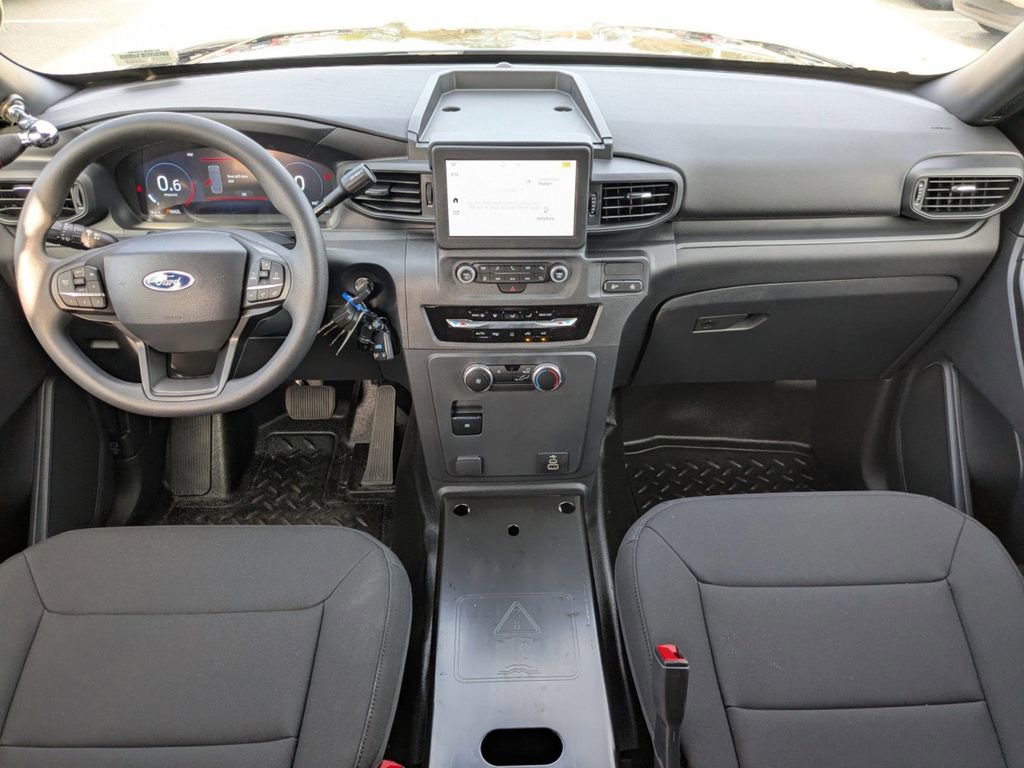 New 2025 Ford Explorer 4WD Police Interceptor image 13