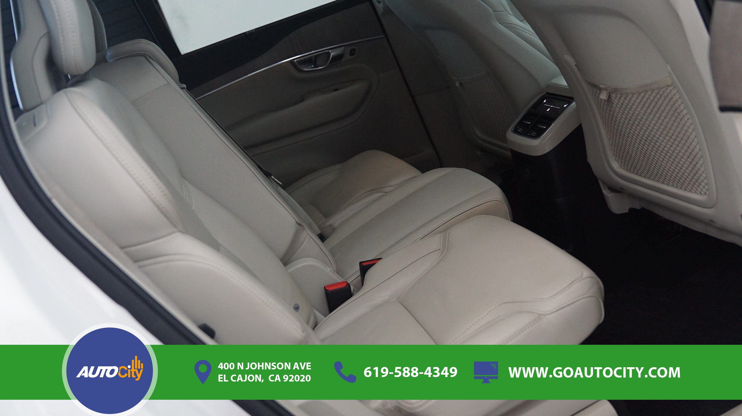Used 2022 Volvo XC90 T8 Inscription w/ Advanced Package AWD/4WD image 13