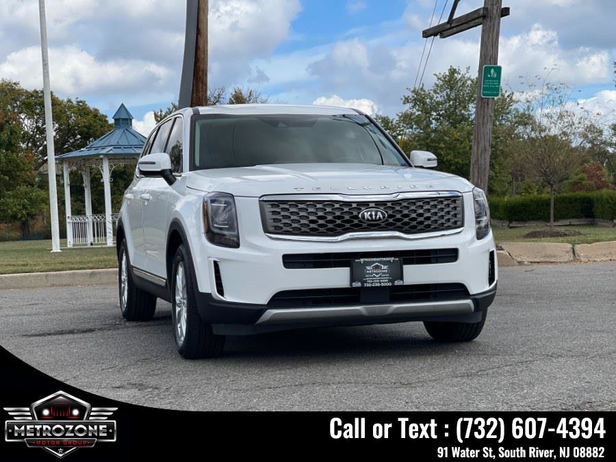 Used 2021 Kia Telluride LX AWD/4WD image 16