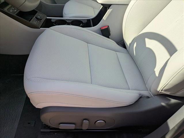 New 2026 Hyundai Kona SEL Premium FWD image 4