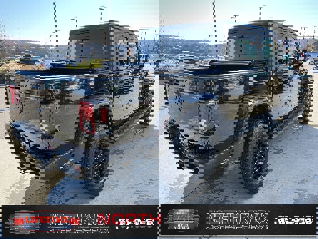 Used 2021 Jeep Gladiator Sport image 20