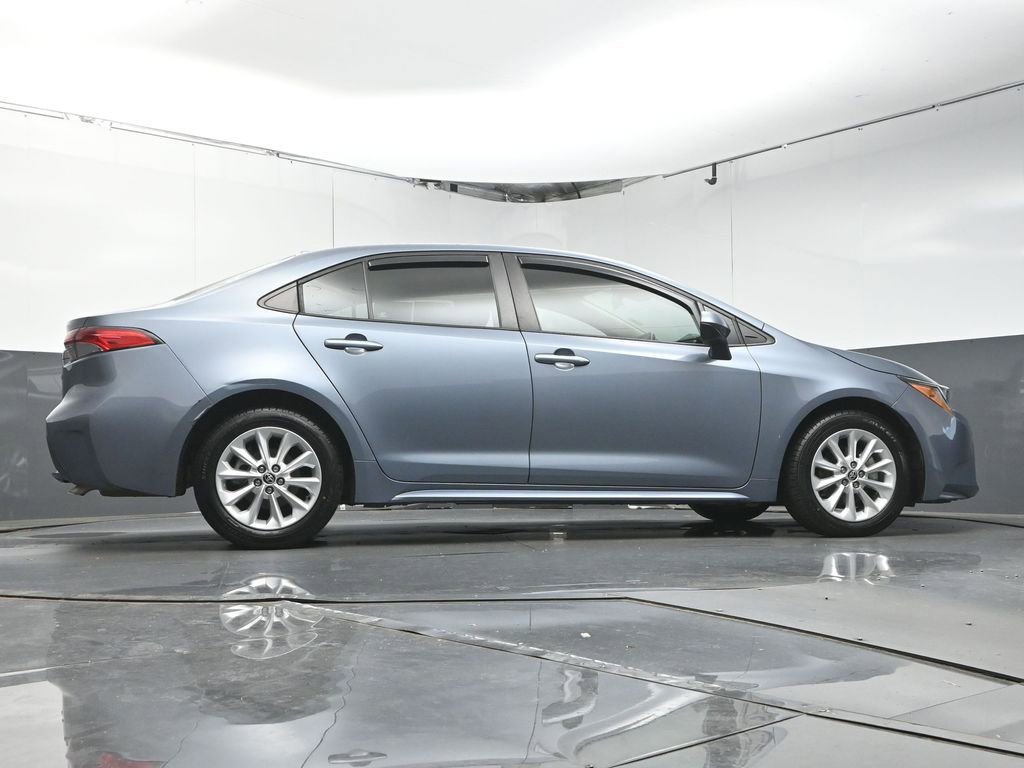 Used 2021 Toyota Corolla LE w/ LE Convenience Package FWD image 36