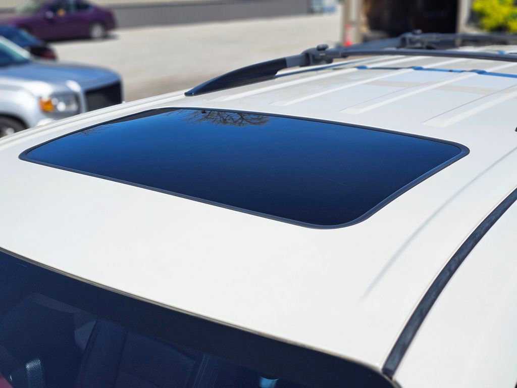 Used 2019 Toyota Sienna XLE w/ XLE Navigation Package image 19