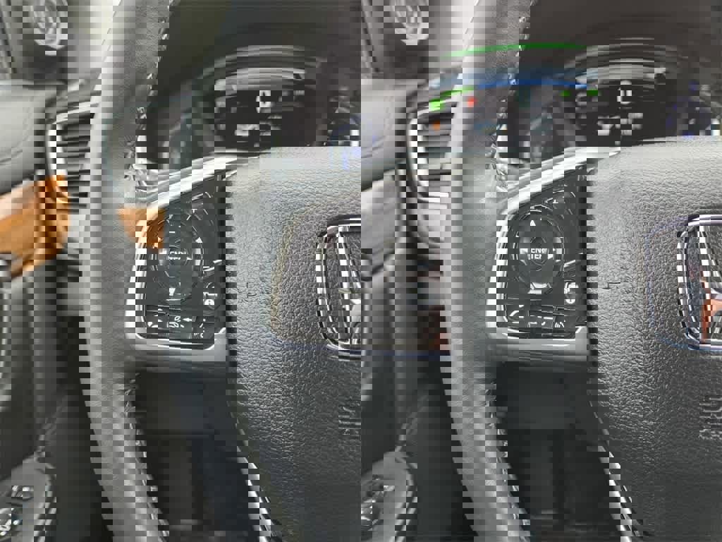 Used 2022 Honda CR-V Touring image 19