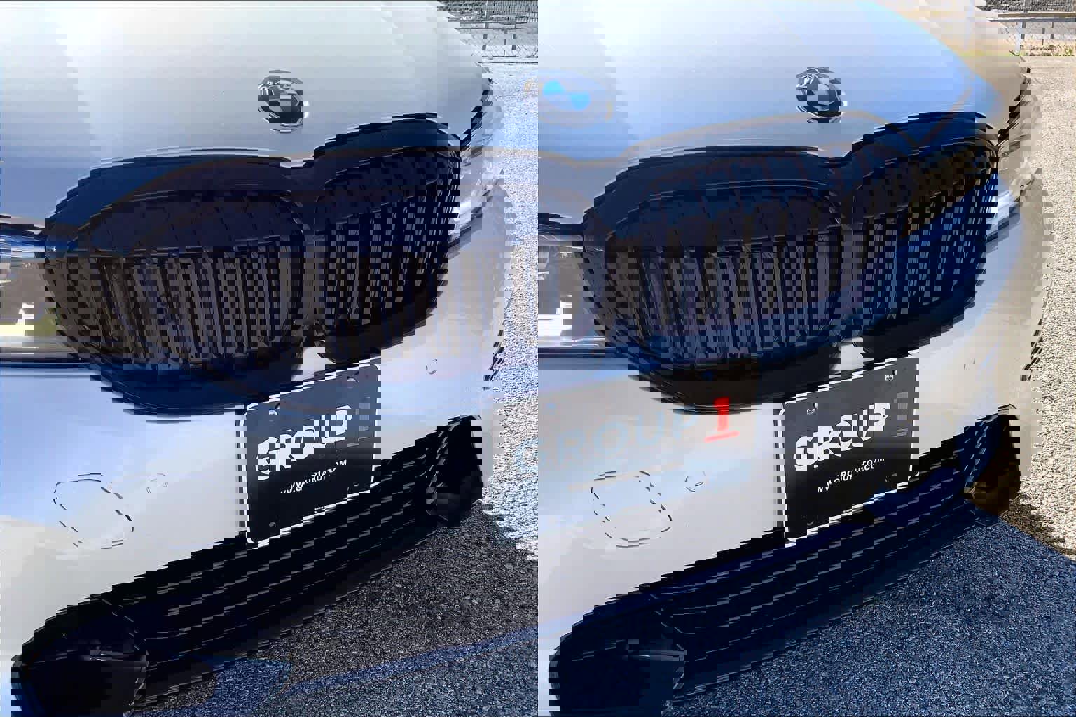 Used 2021 BMW 330i Sedan w/ Driving Assistance Package image 28