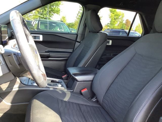Used 2020 Ford Explorer XLT w/ Comfort Package image 15
