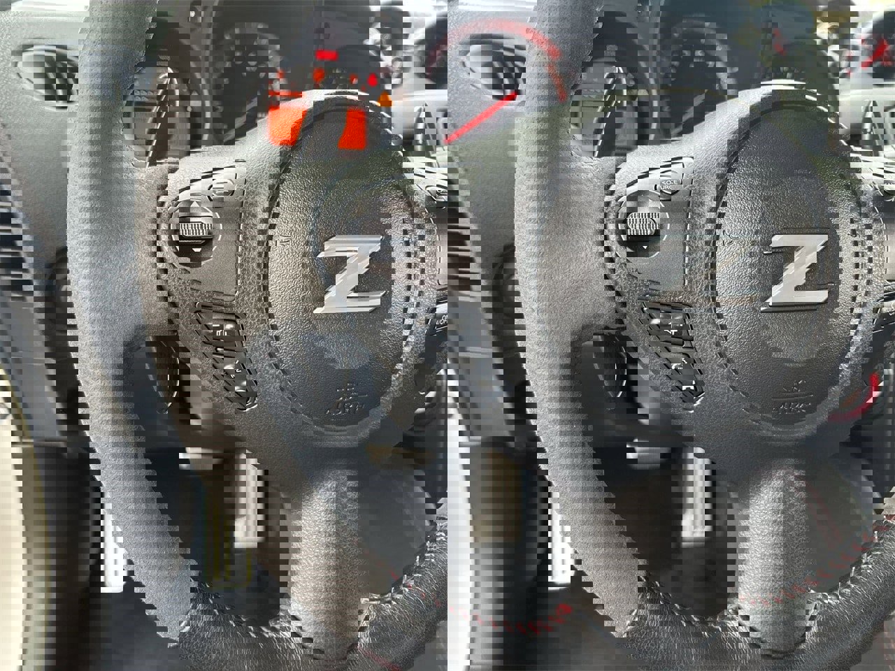 Used 2017 Nissan 370Z NISMO image 20