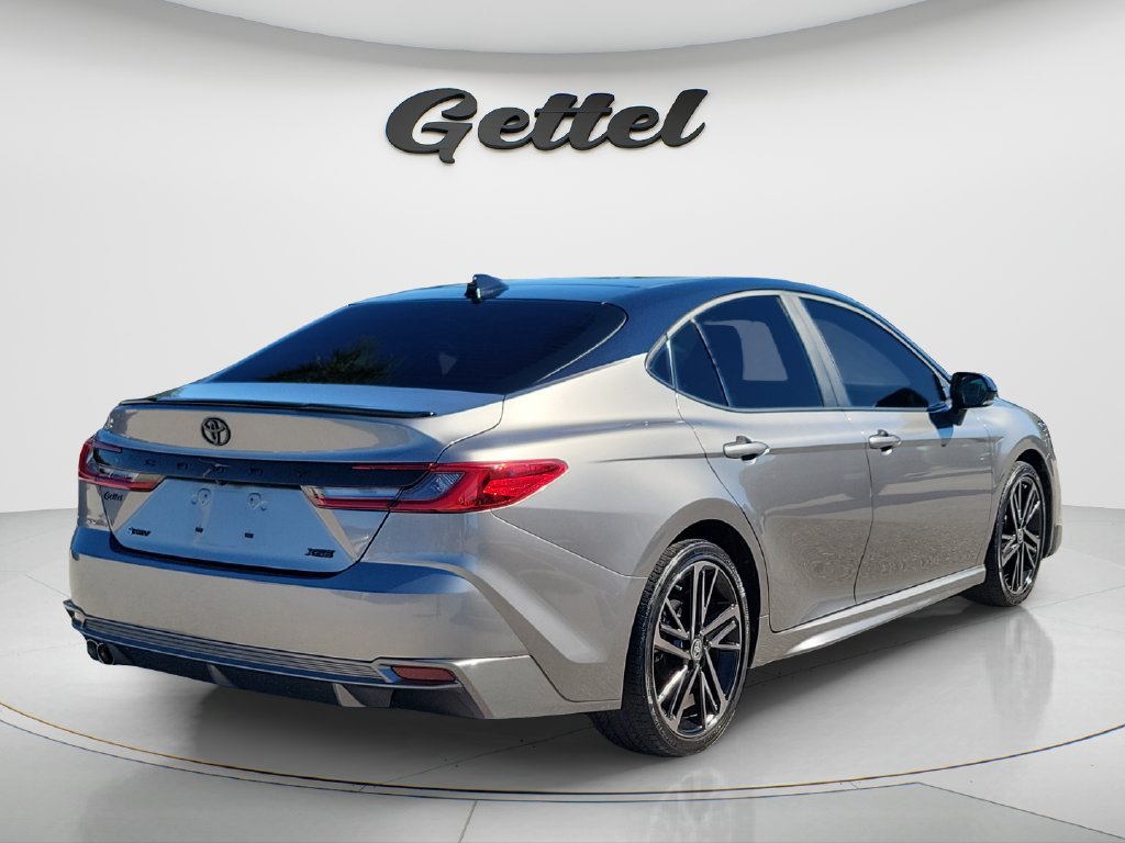 Used 2025 Toyota Camry XSE FWD image 5
