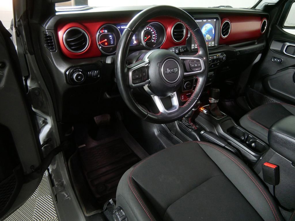 Used 2022 Jeep Wrangler Unlimited Rubicon w/ Dual Top Group image 19