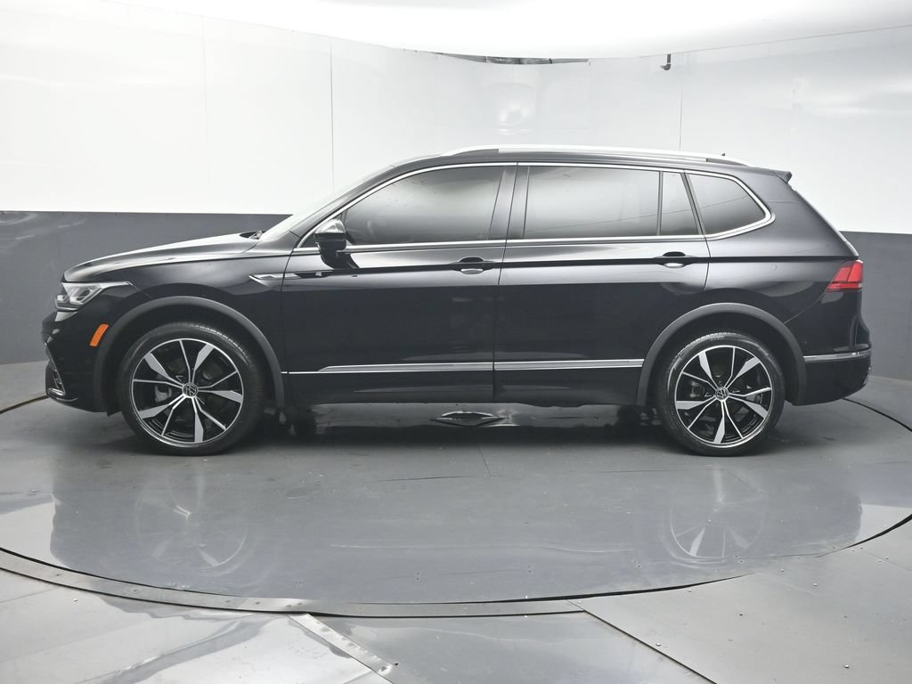 Used 2024 Volkswagen Tiguan SEL R-Line AWD/4WD image 5