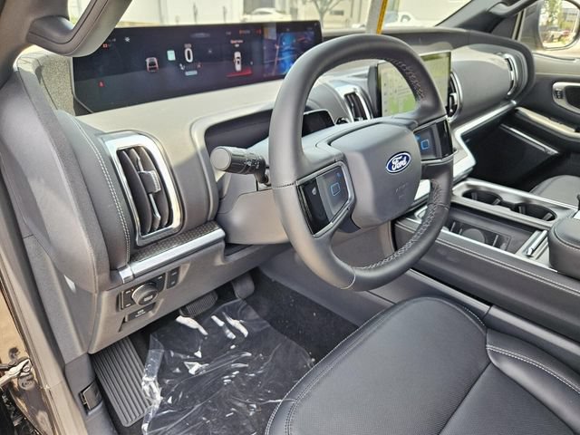 New 2027 Ford Expedition Platinum w/ Stealth Appearance Package AWD/4WD image 11