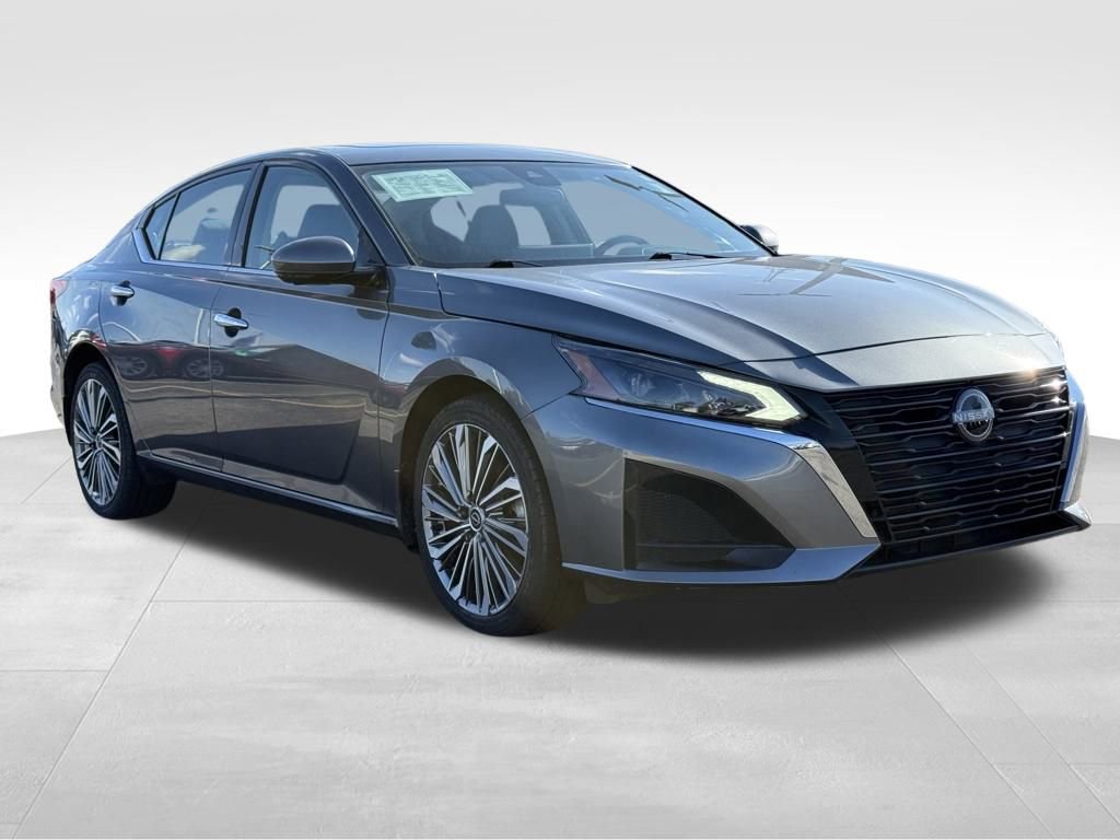 Used 2023 Nissan Altima 2.5 SL image 9