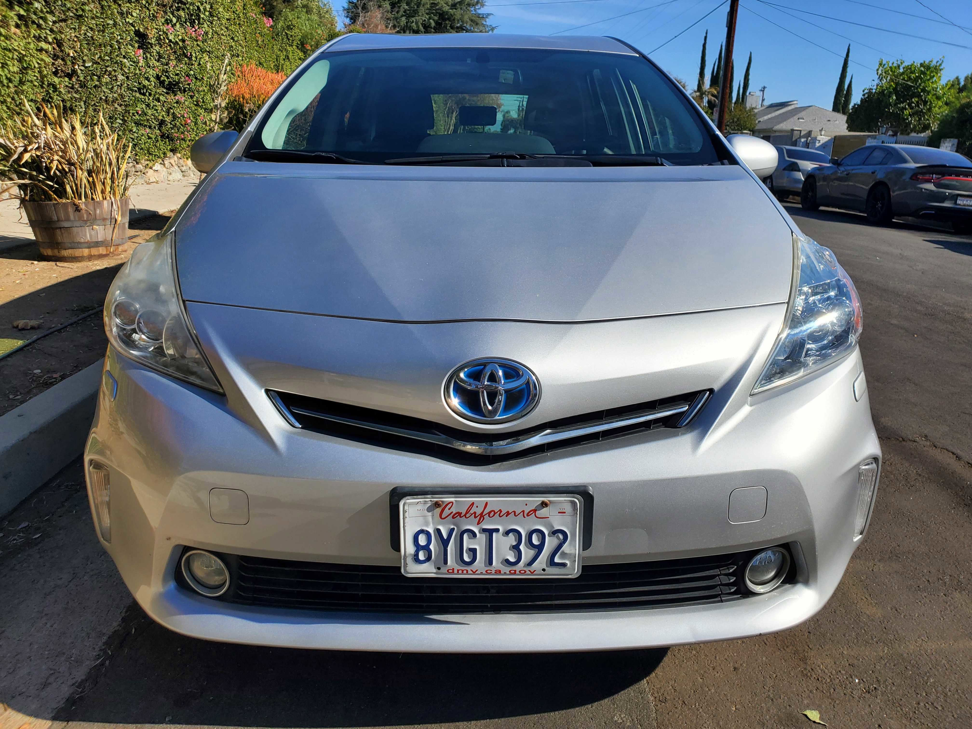 Used 2012 Toyota Prius V Five FWD image 5